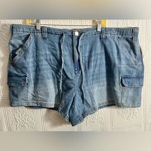 Vanilla Star Blue Jean Cargo Shorts Size 3X NWT New